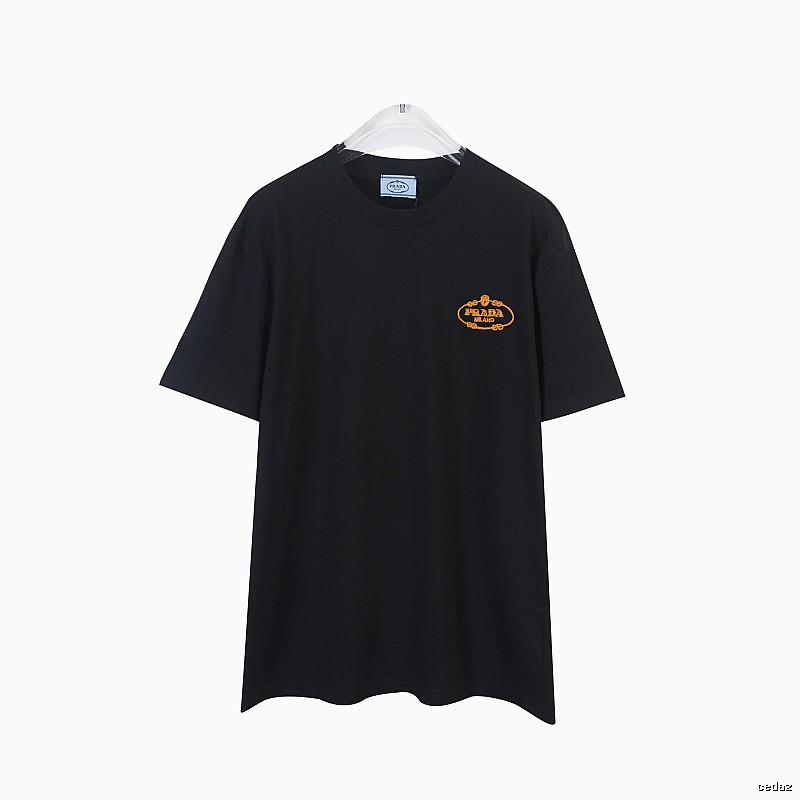 Amiri Relaxed Logo T-shirt Black Small AM with Designer-Inspired Detail