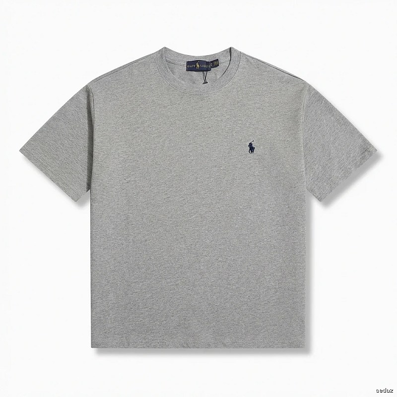 Ralph Lauren's classic and simple style gray T-shirt.