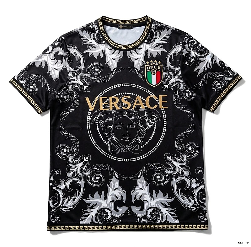 Stussy retro-style black-based T-shirt